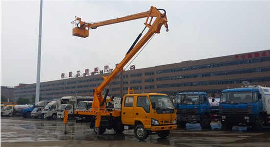 14米高空作業(yè)車圖片