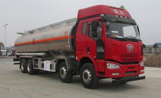 25噸柴油介質(zhì)解放J6前四后八鋁合金油罐車(chē)圖片 25噸柴油介質(zhì)解放J6前四后八鋁合金油罐車(chē)圖片