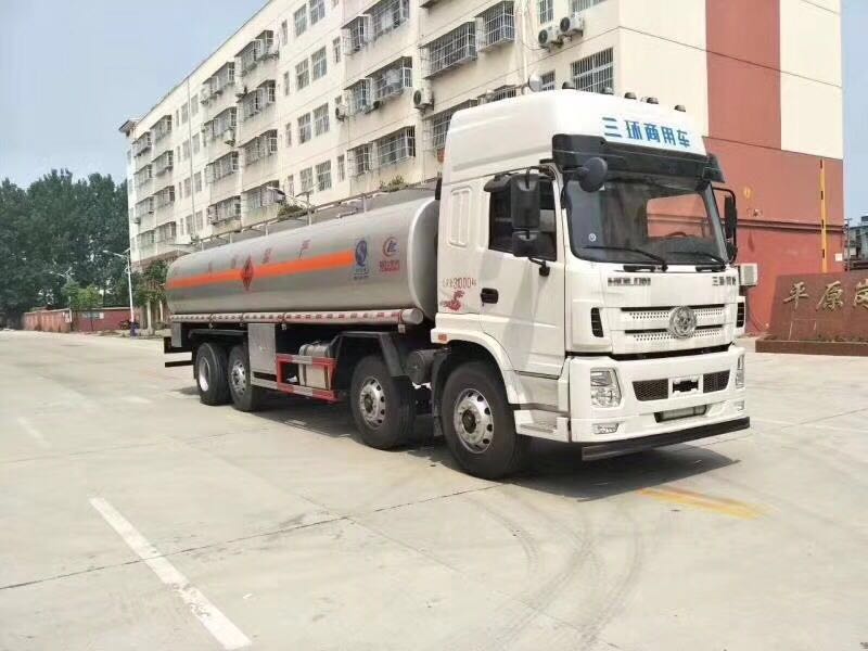 三環(huán)十通前四后六油罐車(chē)圖片 三環(huán)十通前四后六油罐車(chē)圖片