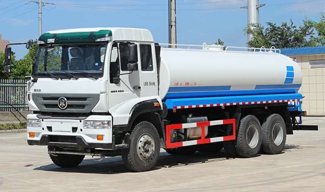 重汽斯太爾后雙橋18噸灑水車圖片 重汽斯太爾后雙橋18噸灑水車圖片