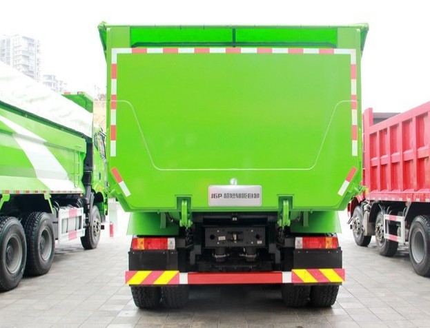 一汽解放J6P重卡自卸車