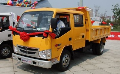 金杯領(lǐng)騏自卸車圖片