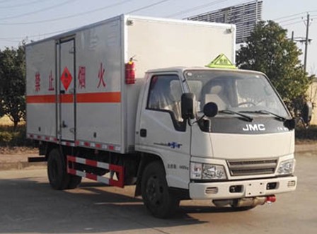 江鈴順達(dá)4.2米易燃?xì)怏w廂式運輸車圖片 江鈴順達(dá)4.2米易燃?xì)怏w廂式運輸車圖片