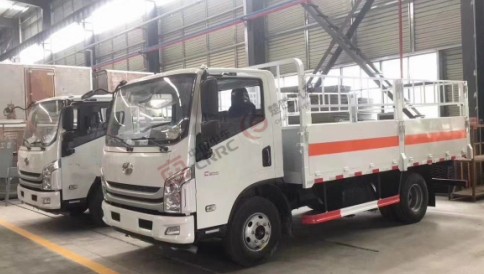 國六躍進(jìn)C500藍(lán)牌4.2米氣瓶運(yùn)輸車_湖北楚勝汽車