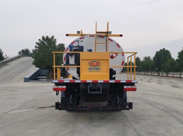 7立方普通型瀝青灑布車(chē) 7立方普通型瀝青灑布車(chē)