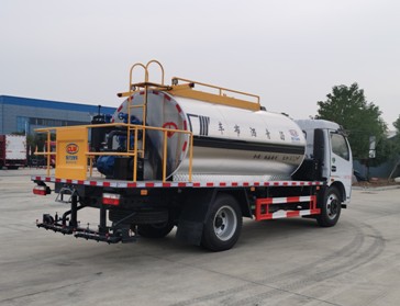 7立方普通型瀝青灑布車(chē) 7立方普通型瀝青灑布車(chē)