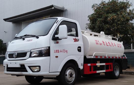國六東風(fēng)途逸3方清洗吸污車