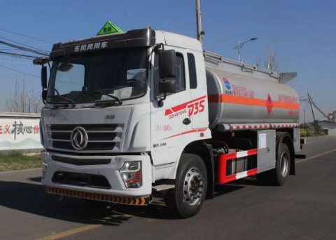 東風(fēng)專用底盤(pán)(D3S)10噸油罐車 東風(fēng)專用底盤(pán)(D3S)10噸油罐車