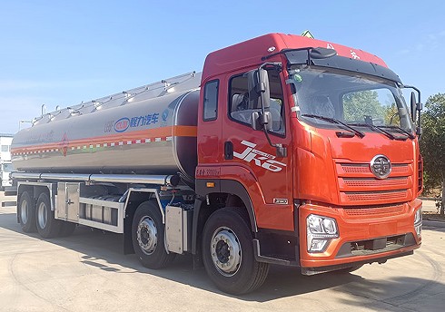 解放JK6前四后八鋁合金油罐車_程力牌CL5320GYYLBWN型鋁合金運油車